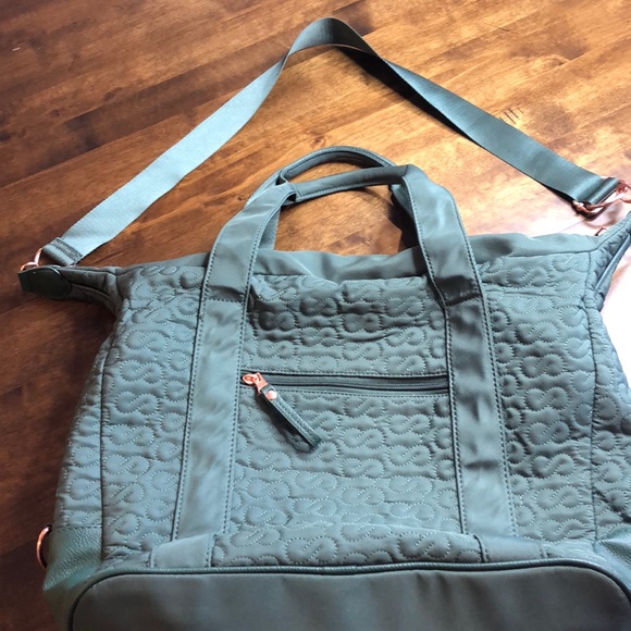 calia travel tote